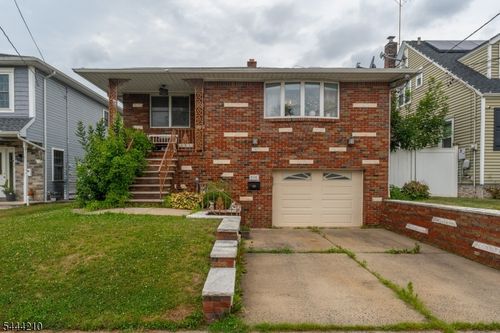 606 Knopf St, Linden, NJ, 07036-5024 | Card Image