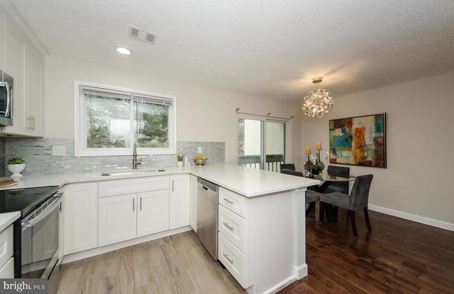 2440 Southgate Sq, Townhouse with 3 bedrooms, 4 bathrooms and null parking in RESTON VA | Image 11