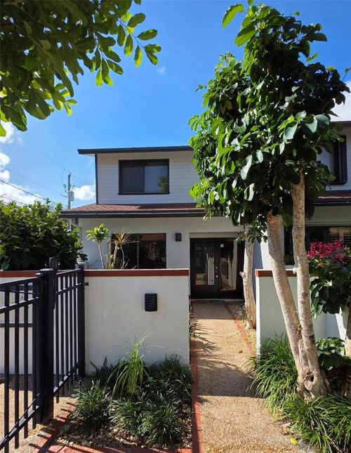 1-817 Se 12th Ct, Fort Lauderdale, FL, 33316-2055 | Card Image