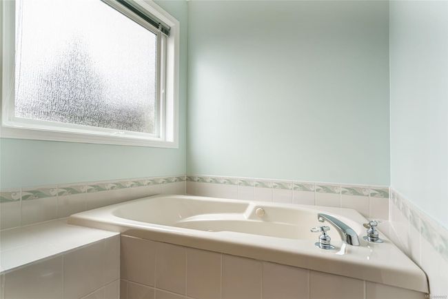 800 Mulholland Dr, House other with 3 bedrooms, 2 bathrooms and 2 parking in Parksville BC | Image 30