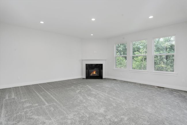 667 Allegheny Dr, House other with 4 bedrooms, 3 bathrooms and null parking in South Lyon MI | Image 12