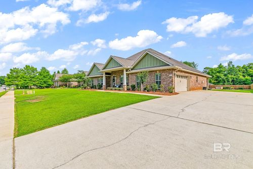 323 Wakefield Ave, Fairhope, AL, 36532-7400 | Card Image