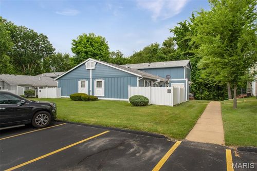 2449 Forest Shadows Dr, Saint Louis, MO, 63136-5805 | Card Image