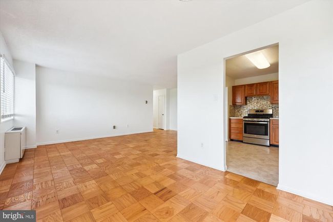 APT-1105B - 1121 University Blvd W, Condo with 3 bedrooms, 2 bathrooms and null parking in SILVER SPRING MD | Image 12