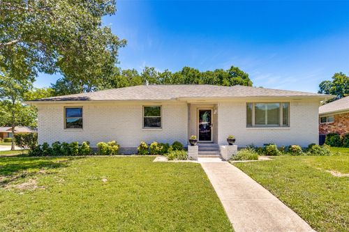 8494 Swift Ave, Dallas, TX, 75228-5846 | Card Image