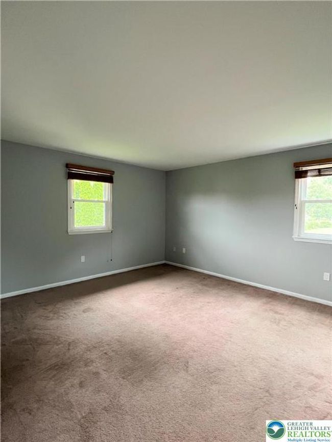 4053 Vaughn St, Condo with 2 bedrooms, 2 bathrooms and null parking in Palmer Twp PA | Image 12