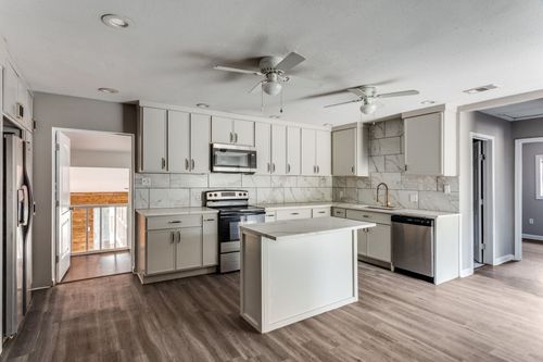 1612 Woodview Dr, Alvarado, TX, 76009-5416 | Card Image