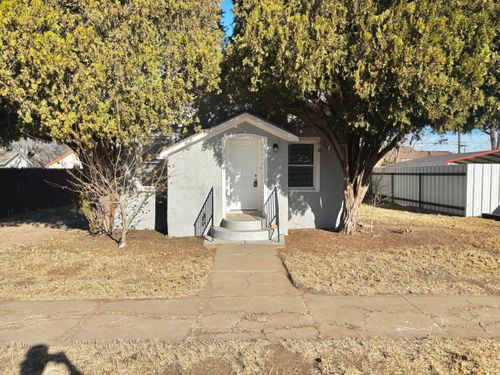 420 W Lynn St, Slaton, TX, 79364-4038 | Card Image