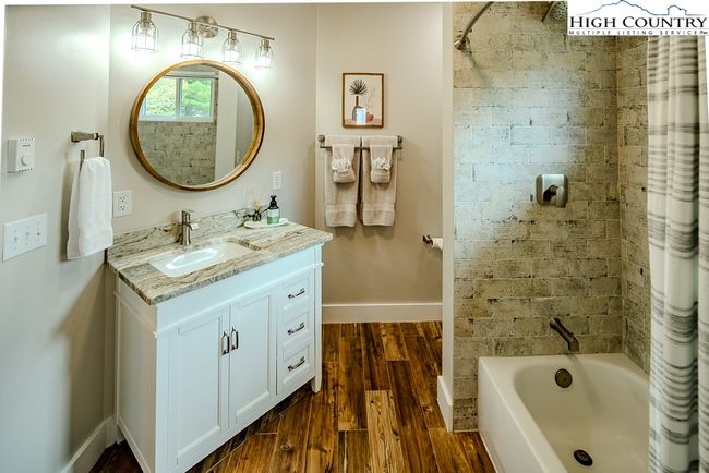 Guest Bathroom & Bedroom | Image 21