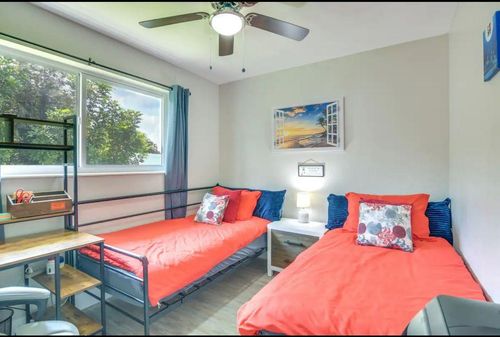 6599 Roosevelt St, Hollywood, FL, 33024-5805 | Card Image