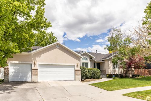 497 E Spruce Glen Rd, Murray, UT, 84107-4223 | Card Image