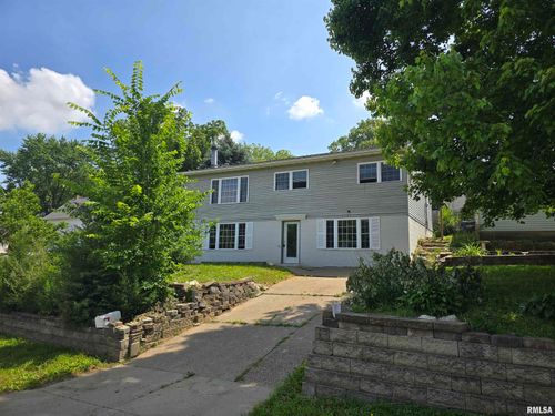 2505 Cody Street, Bettendorf, IA, 52722 | Card Image