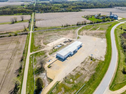 1307 Badger Ave, Plainfield, IA, 50666-9772 | Card Image
