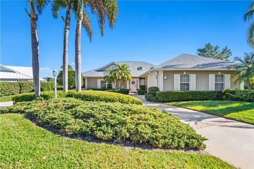 15 Cache Cay Dr, Vero Beach, FL, 32963-1211 | Card Image