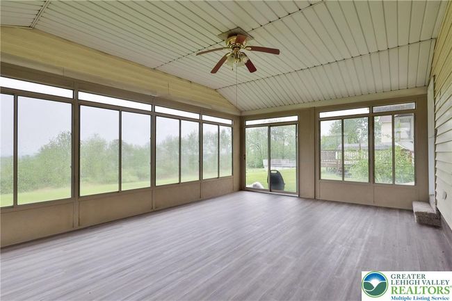 5470 Summit St, House other with 3 bedrooms, 3 bathrooms and null parking in Whitehall PA | Image 24