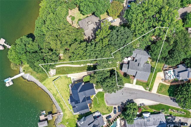 7010 Coventry Ct, House other with 4 bedrooms, 4 bathrooms and null parking in Tega Cay SC | Image 43