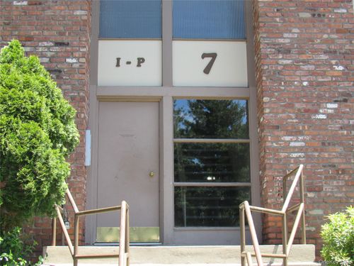 unit-i-7 N James Street, Peekskill, NY, 10566 | Card Image