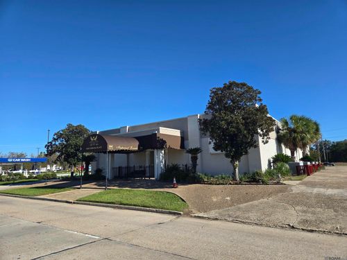 9230 Cortana Pl, Baton Rouge, LA, 70815-8601 | Card Image