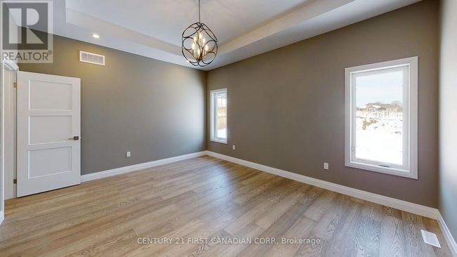 18 Postma Cres, House other with 3 bedrooms, 2 bathrooms and 4 parking in Ailsa Craig ON | Image 27