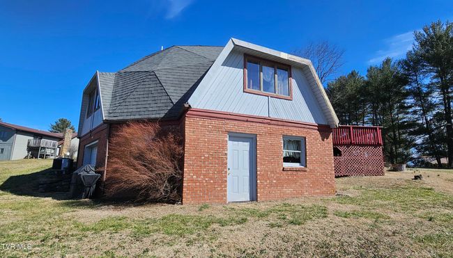 141 Clyde Ellis Dr, House other with 3 bedrooms, 2 bathrooms and null parking in Pennington Gap VA | Image 24