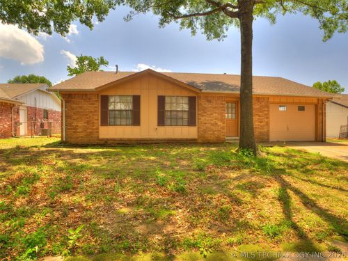 413 W Birmingham St, Broken Arrow, OK, 74011-3453 | Card Image