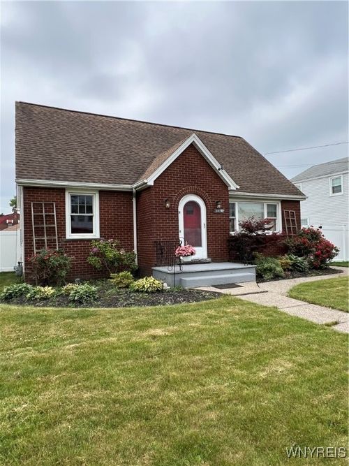 2479 Forest Ave, Niagara Falls, NY, 14301-1437 | Card Image