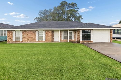 647 N Airline Ave, Gramercy, LA, 70052-3631 | Card Image