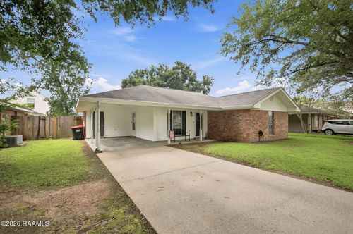 130 Marietta Dr, Youngsville, LA, 70592-5206 | Card Image