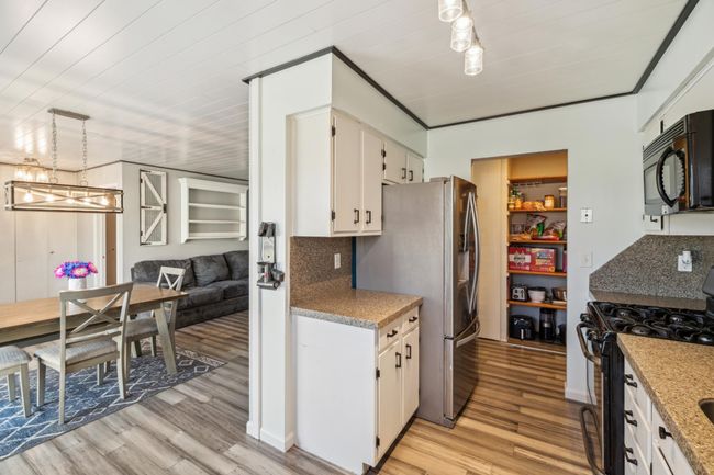 1720 6 Th Ave W, Townhouse with 3 bedrooms, 2 bathrooms and null parking in Shakopee MN | Image 10