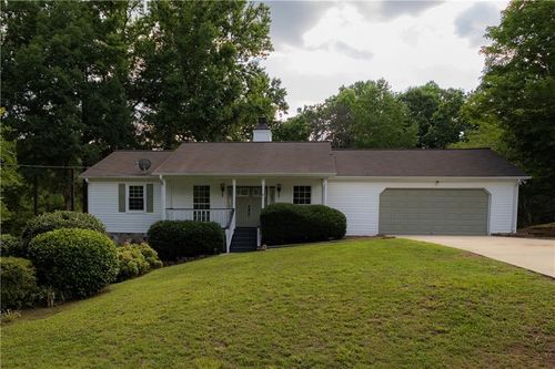 60 Lakeside Dr, Covington, GA, 30016-7118 | Card Image