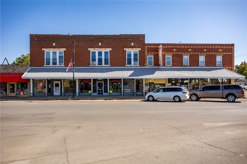 3-5-7-3 N Main Street, Altamont, IL, 62411 | Card Image