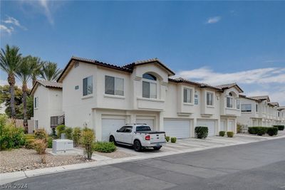 202 - 4830 Black Bear Road, Condo with 2 bedrooms, 2 bathrooms and null parking in Las Vegas NV | Image 1