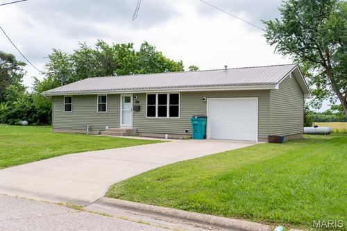 908 W Jackson Ave, Owensville, MO, 65066-1616 | Card Image