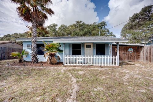 713 N Kossuth St, Rockport, TX, 78382-5417 | Card Image