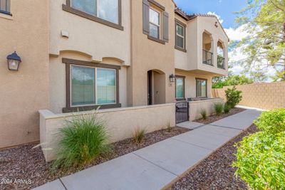 100 - 155 N Lakeview Boulevard, Townhouse with 2 bedrooms, 2 bathrooms and null parking in Chandler AZ | Image 3