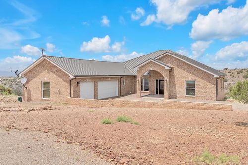 131 High Lonesome Dr, Alpine, TX, 79830-5121 | Card Image