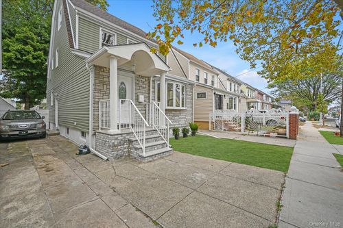 115 197th St, Saint Albans, NY, 11412-2844 | Card Image