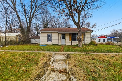 22587 Gentry St, Weaubleau, MO, 65774-8512 | Card Image