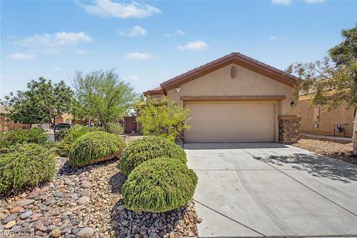 6051 Tersky Ct, Las Vegas, NV, 89122-3443 | Card Image
