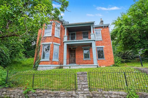 831 Highway Ave, Covington, KY, 41011-1021 | Card Image