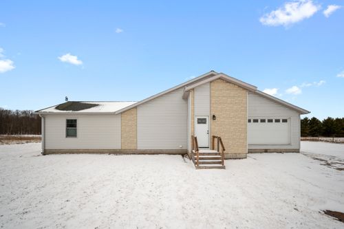 6163 N Meridian Rd, Hope, MI, 48628-9740 | Card Image