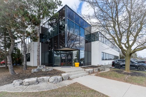 735 Oval Crt, Burlington, ON, L7L6A9 | Card Image