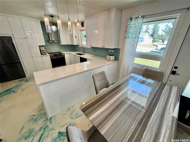 212 Taylor Ave, House other with 4 bedrooms, 2 bathrooms and 4 parking in Springside SK | Image 10
