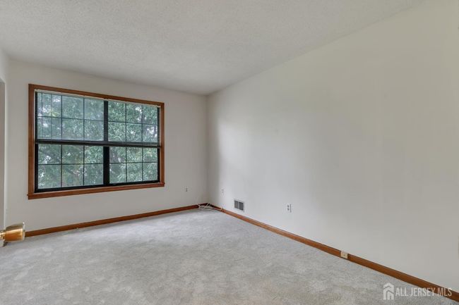 352 Lancaster Ct, Townhouse with 2 bedrooms, 2 bathrooms and null parking in Piscataway NJ | Image 12