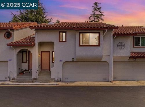 35624 Mccarty Cmn, Fremont, CA, 94536-4677 | Card Image