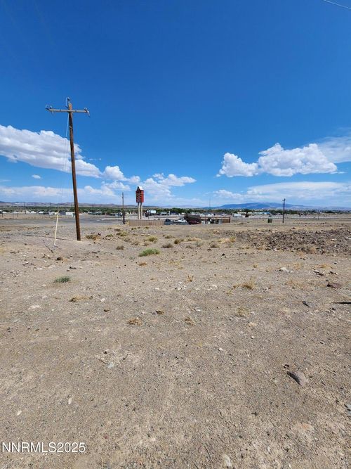 24-1295 Ranchito Dr, Silver Springs, NV, 89429 | Card Image