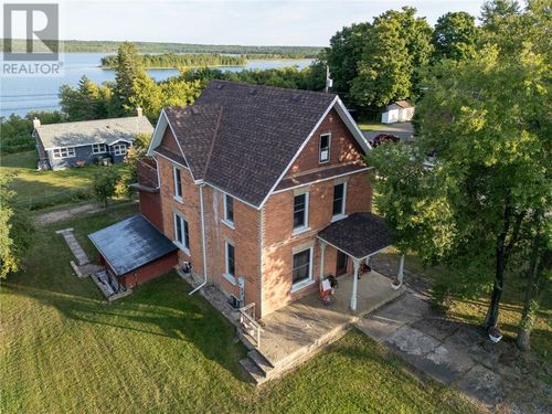 104 Arthur St, Manitowaning, ON, P0P1N0 | Card Image