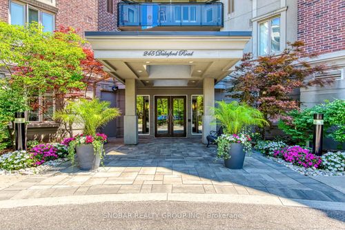 415-245 Dalesford Rd, Etobicoke, ON, M8Y4H7 | Card Image