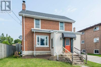 74 Burton St, House other with 3 bedrooms, 2 bathrooms and 8 parking in Belleville ON | Image 1