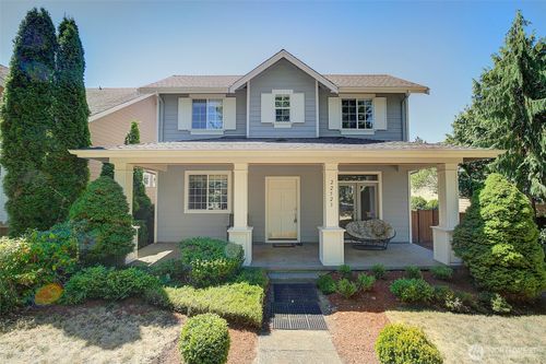 22523 Ne 100th Way, Redmond, WA, 98053-1909 | Card Image